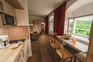 jabolko_KOZJE_splet-31