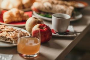 jabolko_KOZJE_splet-38